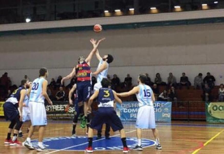https://www.basketmarche.it/immagini_articoli/01-02-2019/pallacanestro-titano-marino-piega-virtus-assisi-dopo-supplementare-600.jpg