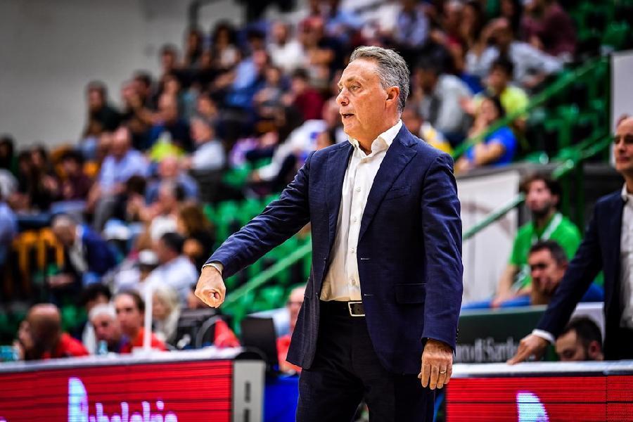 https://www.basketmarche.it/immagini_articoli/01-05-2025/valtur-brindisi-coach-bucchi-vogliamo-vincere-prolungare-nostra-stagione-600.jpg