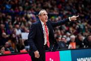 https://www.basketmarche.it/immagini_articoli/01-12-2023/olimpia-coach-messina-siamo-partiti-timorosi-quando-timoroso-vincere-devi-difendere-pazzo-120.jpg