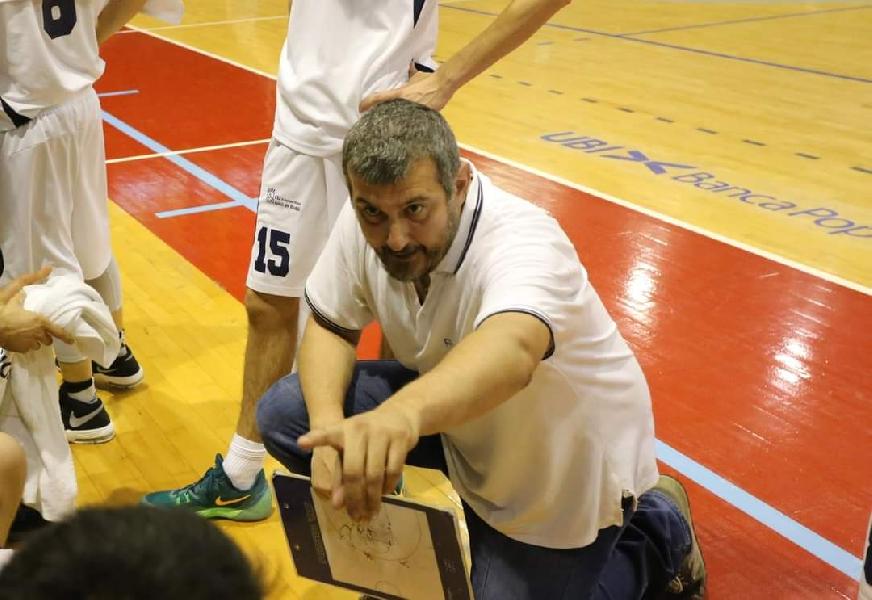 https://www.basketmarche.it/immagini_articoli/02-03-2023/falkodinamis-coach-riciputi-montecchio-conquistata-vittoria-molto-importante-600.jpg