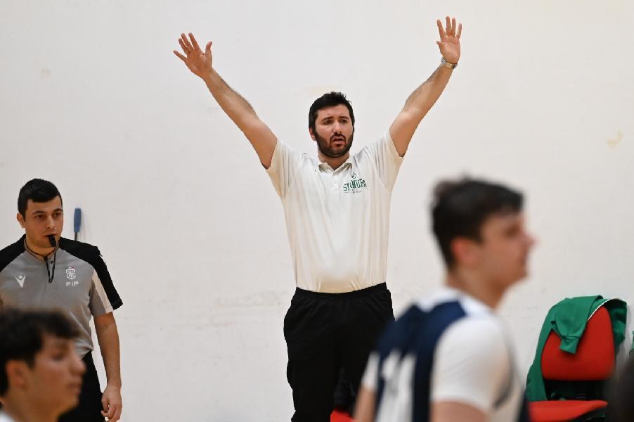 https://www.basketmarche.it/immagini_articoli/02-04-2025/stamura-coach-florio-abbiamo-giocato-ottima-gara-bravi-mollare-momenti-difficolt-600.jpg