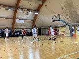 https://www.basketmarche.it/immagini_articoli/02-12-2023/pesaro-basket-derby-vuelle-resta-imbattuto-120.jpg