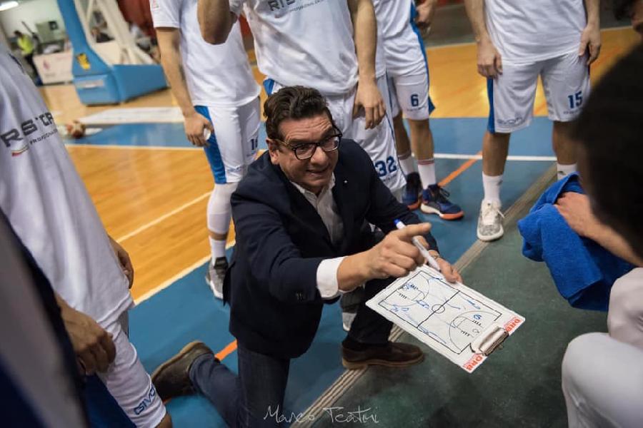 https://www.basketmarche.it/immagini_articoli/03-05-2019/janus-fabriano-coach-fantozzi-stata-stagione-eccellente-abbiamo-fatto-grande-lavoro-600.jpg