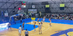 https://www.basketmarche.it/immagini_articoli/03-05-2025/playoff-basket-santarcangelo-doma-finale-sutor-montegranaro-finale-120.png