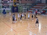https://www.basketmarche.it/immagini_articoli/03-05-2025/playout-giovane-robur-osimo-passa-campo-falconara-basket-salva-120.jpg