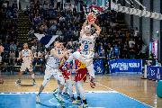 https://www.basketmarche.it/immagini_articoli/04-05-2025/play-janus-fabriano-arrende-basket-ravenna-dopo-supplementari-decide-libero-dron-120.jpg