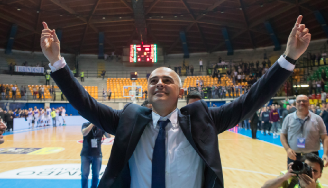 https://www.basketmarche.it/immagini_articoli/04-06-2021/ufficiale-marco-sodini-allenatore-pallacanestro-cant-600.png