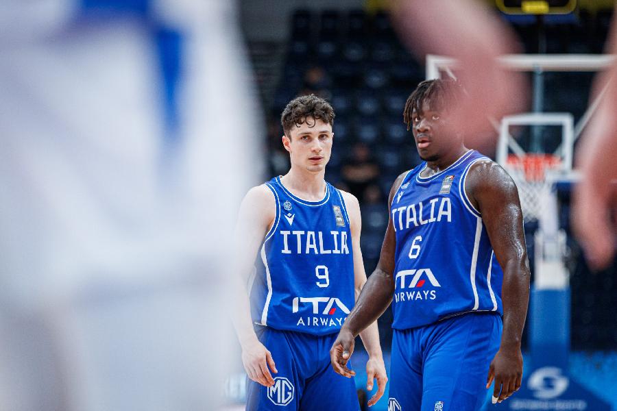 https://www.basketmarche.it/immagini_articoli/04-08-2024/europei-under-italia-batte-volata-grecia-chiude-posto-600.jpg