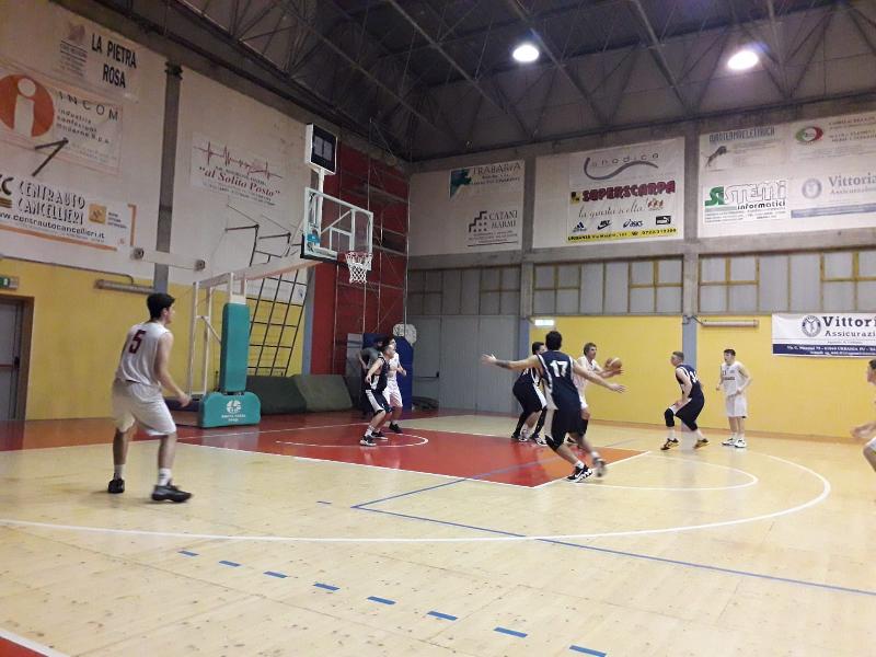https://www.basketmarche.it/immagini_articoli/05-04-2022/convincente-vittoria-pallacanestro-urbania-marotta-basket-600.jpg