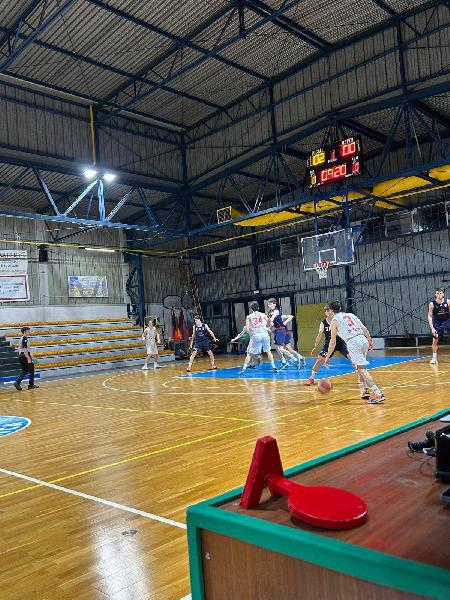https://www.basketmarche.it/immagini_articoli/05-04-2025/vigor-matelica-chiude-regular-season-battendo-sporting-pselpidio-600.jpg