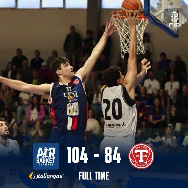 https://www.basketmarche.it/immagini_articoli/05-05-2024/playoff-termoli-conquista-semifinale-vincendo-gara-teramo-600.jpg