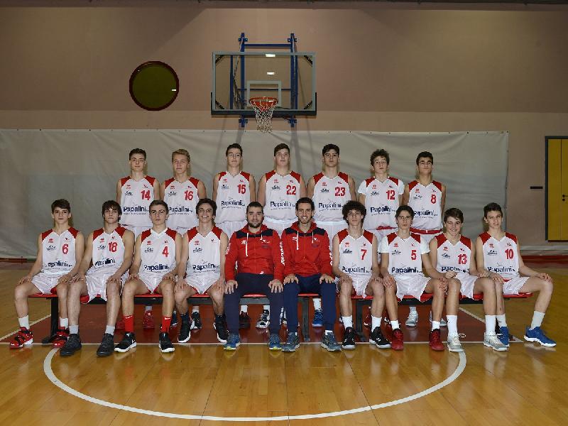 https://www.basketmarche.it/immagini_articoli/05-06-2019/under-eccellenza-vuelle-pesaro-gioca-finali-nazionali-sfida-bassano-600.jpg