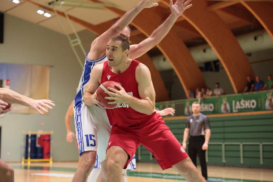 https://www.basketmarche.it/immagini_articoli/05-10-2022/ufficiale-basket-treviglio-firma-lungo-sandi-marcius-600.jpg
