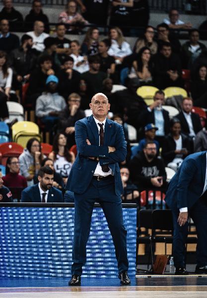 https://www.basketmarche.it/immagini_articoli/05-10-2023/reyer-coach-spahija-sconfitta-dura-salutare-600.jpg