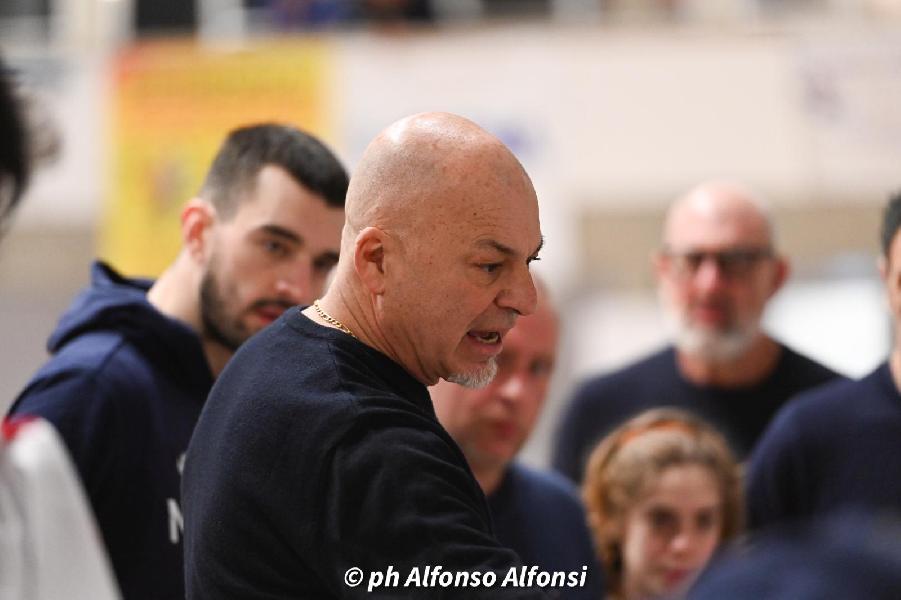 https://www.basketmarche.it/immagini_articoli/06-03-2025/attila-porto-recanati-coach-coen-questo-successo-classifica-migliorata-nostre-attenzioni-sono-rivolte-posto-600.jpg
