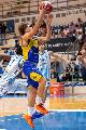 https://www.basketmarche.it/immagini_articoli/06-10-2026/loreto-pesaro-coach-ceccarelli-troppo-spesso-prendiamo-tutto-troppa-leggerezza-inammissibile-120.jpg