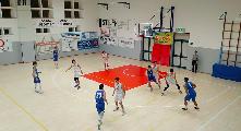 https://www.basketmarche.it/immagini_articoli/06-12-2022/eccellenza-bramante-pesaro-vince-derby-metauro-basket-academy-120.jpg