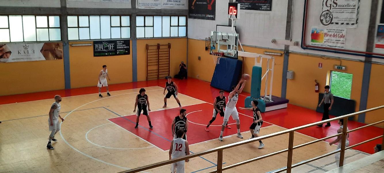 https://www.basketmarche.it/immagini_articoli/07-05-2023/pallacanestro-urbania-supera-senza-problemi-ascoli-basket-600.jpg
