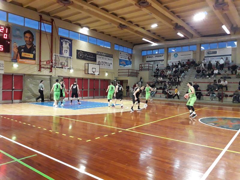 https://www.basketmarche.it/immagini_articoli/07-05-2023/playoff-marotta-basket-conquista-ancona-600.jpg