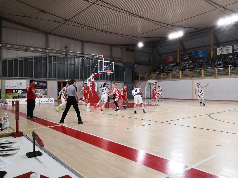 https://www.basketmarche.it/immagini_articoli/08-05-2024/playout-virtus-assisi-conquista-basket-tolentino-600.jpg