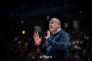https://www.basketmarche.it/immagini_articoli/08-05-2025/trapani-shark-coach-repesa-sposta-eurolega-tanti-tifosi-dico-neppure-panathinaikos-olympiacos-120.jpg