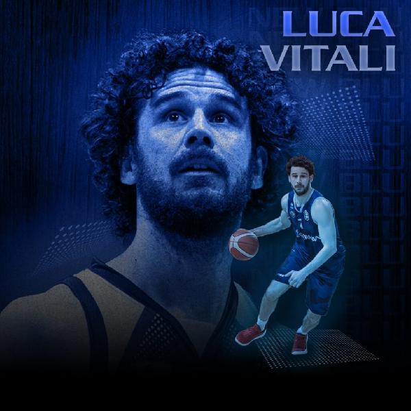 https://www.basketmarche.it/immagini_articoli/09-01-2023/ufficiale-basket-treviglio-firma-play-luca-vitali-600.jpg
