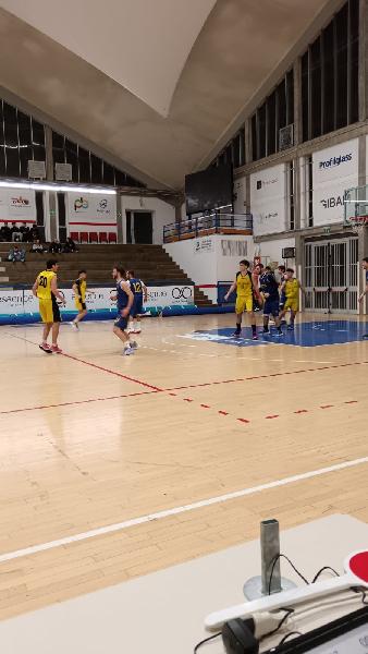 https://www.basketmarche.it/immagini_articoli/09-03-2025/basket-fanum-sfida-trashmen-pesaro-600.jpg
