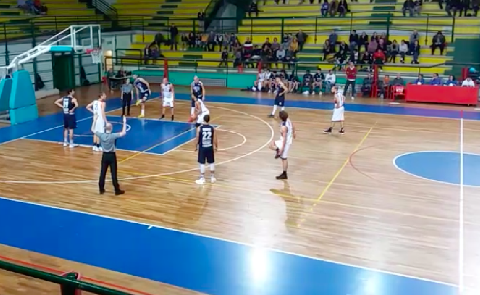 https://www.basketmarche.it/immagini_articoli/09-04-2019/gold-playoff-date-serie-unibasket-lanciano-sambendettese-basket-sabato-600.png