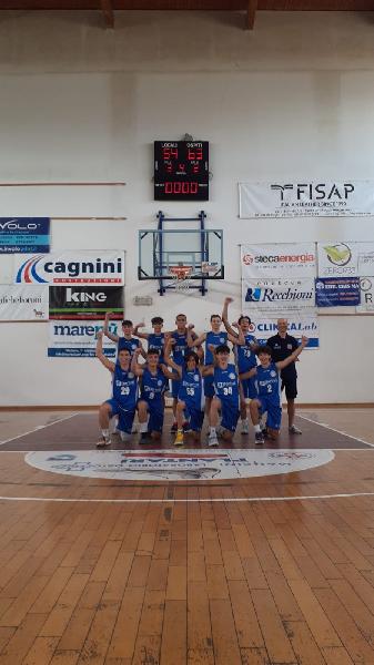 https://www.basketmarche.it/immagini_articoli/09-06-2022/silver-metauro-basket-academy-vince-coppa-centenario-600.jpg