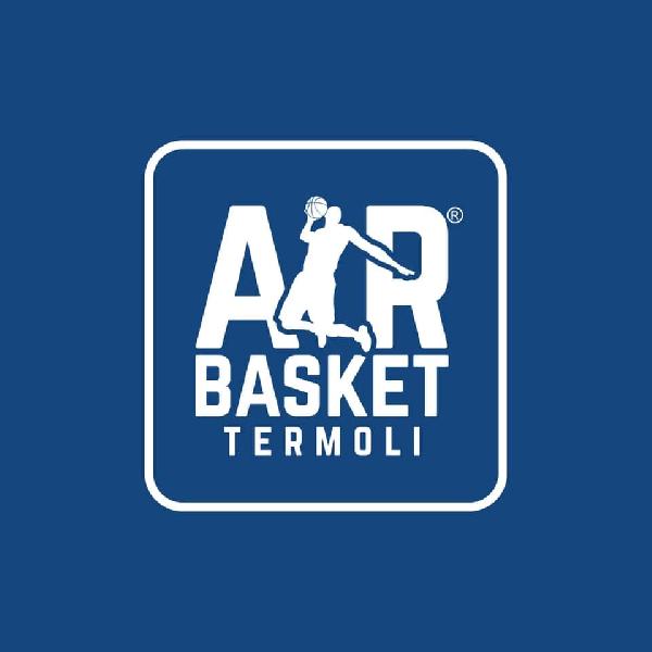 https://www.basketmarche.it/immagini_articoli/09-11-2022/basket-termoli-esonerato-coach-console-valerio-corvino-allenatore-600.jpg