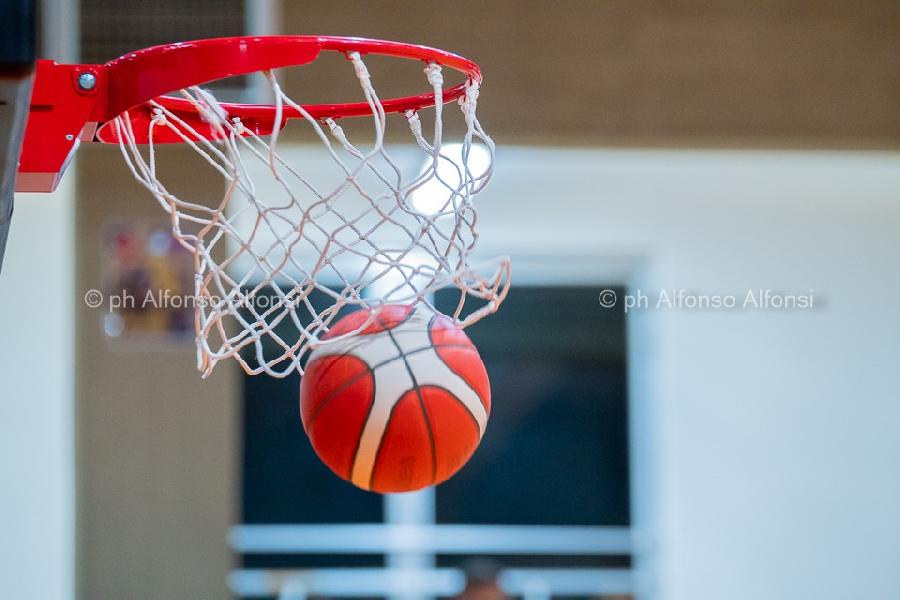 https://www.basketmarche.it/immagini_articoli/09-11-2022/silver-basket-fossombrone-passa-campo-metauro-basket-academy-600.jpg
