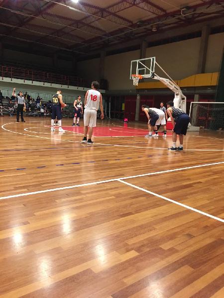 https://www.basketmarche.it/immagini_articoli/10-03-2019/pallacanestro-recanati-coach-pesaresi-siamo-stati-bravi-partita-affrontata-giusta-mentalit-600.jpg