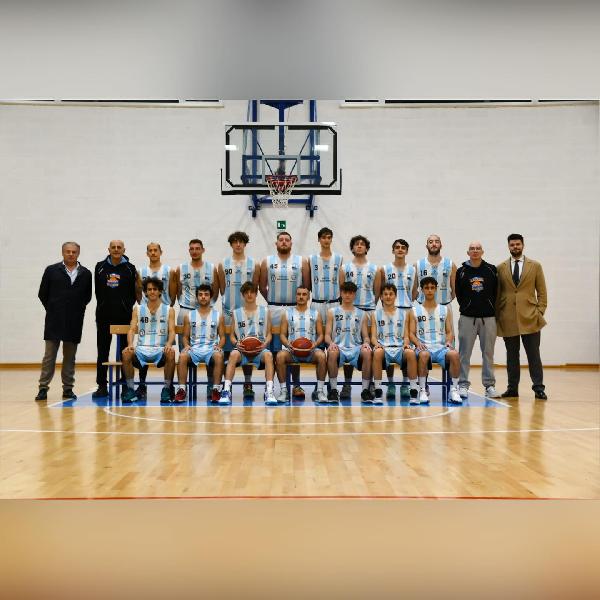https://www.basketmarche.it/immagini_articoli/10-06-2024/basket-passignano-supera-volata-castello-basket-2020-promossa-600.jpg