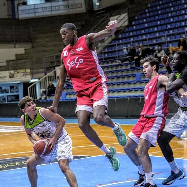 https://www.basketmarche.it/immagini_articoli/10-12-2024/eccellenza-empoli-mette-fine-imbattibilit-raggisolaris-faenza-dopo-supplementari-600.jpg