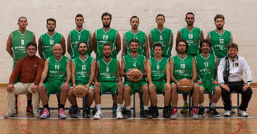 https://www.basketmarche.it/immagini_articoli/11-05-2017/promozione-playoff-a-b-semifinali-gara-2-la-pallacanestro-calcinelli-passa-sul-campo-della-vadese-270.jpg