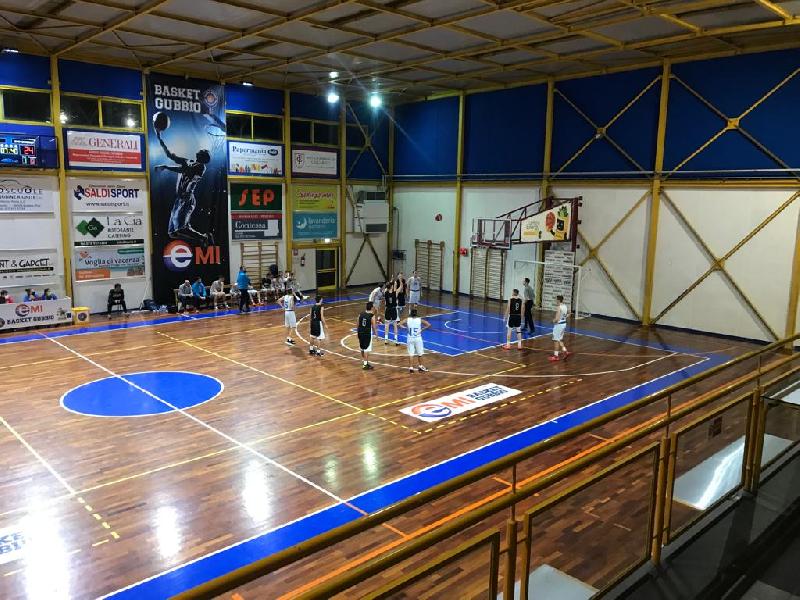 https://www.basketmarche.it/immagini_articoli/11-11-2021/eccellenza-umbria-netta-vittoria-basket-todi-campo-basket-gubbio-600.jpg