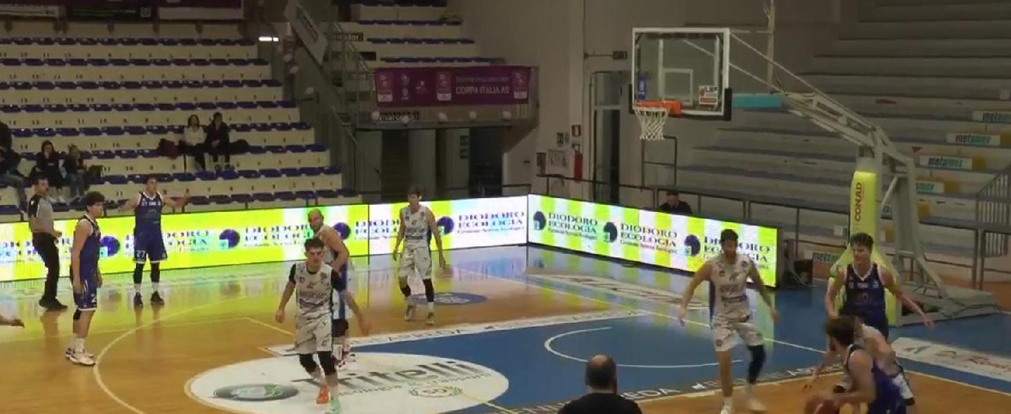 https://www.basketmarche.it/immagini_articoli/12-03-2025/roseto-basket-2020-vince-ancora-battuta-casa-centro-basket-mondragone-600.jpg
