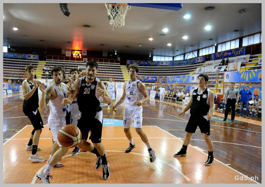 https://www.basketmarche.it/immagini_articoli/12-05-2022/pescara-basket-cerca-osimo-pass-semifinale-600.jpg