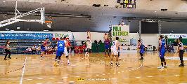 https://www.basketmarche.it/immagini_articoli/12-05-2024/playoff-loreto-pesaro-supera-pallacanestro-senigallia-dopo-supplementare-semifinale-120.jpg