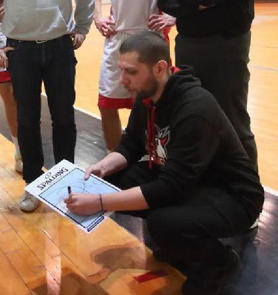 https://www.basketmarche.it/immagini_articoli/13-03-2025/perugia-basket-coach-vispa-contributo-stato-fondamentale-sono-soddisfatto-600.jpg