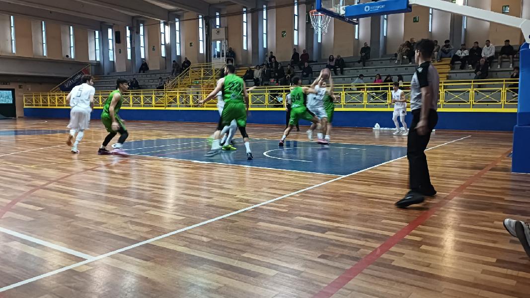 https://www.basketmarche.it/immagini_articoli/14-04-2025/basket-todi-vittoria-basta-conquistare-playoff-coach-pierotti-nulla-rimproverare-squadra-600.jpg