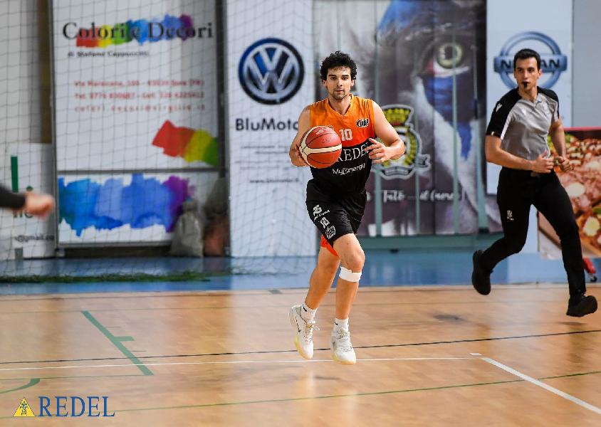 https://www.basketmarche.it/immagini_articoli/14-10-2026/rumors-wispone-taurus-jesi-guarda-mercato-mette-occhi-play-manu-fernandez-600.jpg