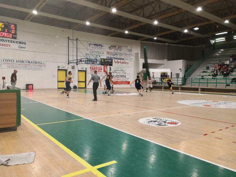 https://www.basketmarche.it/immagini_articoli/14-11-2021/montecchio-sport-domina-sfida-castelfidardo-600.jpg