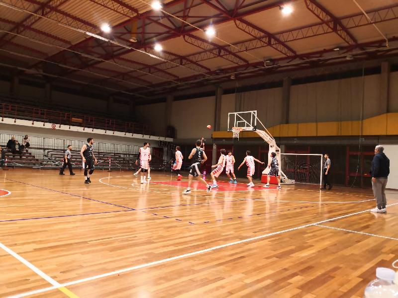 https://www.basketmarche.it/immagini_articoli/15-04-2023/netta-vittoria-basket-tolentino-atomika-spoleto-600.jpg
