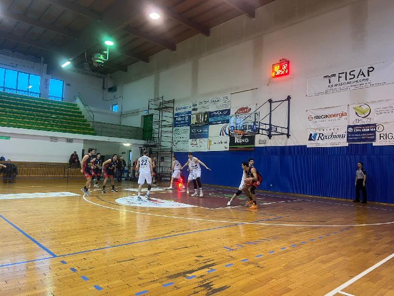 https://www.basketmarche.it/immagini_articoli/17-03-2024/virtus-civitanova-supera-fotofinish-nilo-grottaferrata-600.jpg