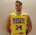https://www.basketmarche.it/immagini_articoli/17-08-2022/ufficiale-basket-aquilano-firma-lungo-michele-ambrosio-angelillo-120.jpg