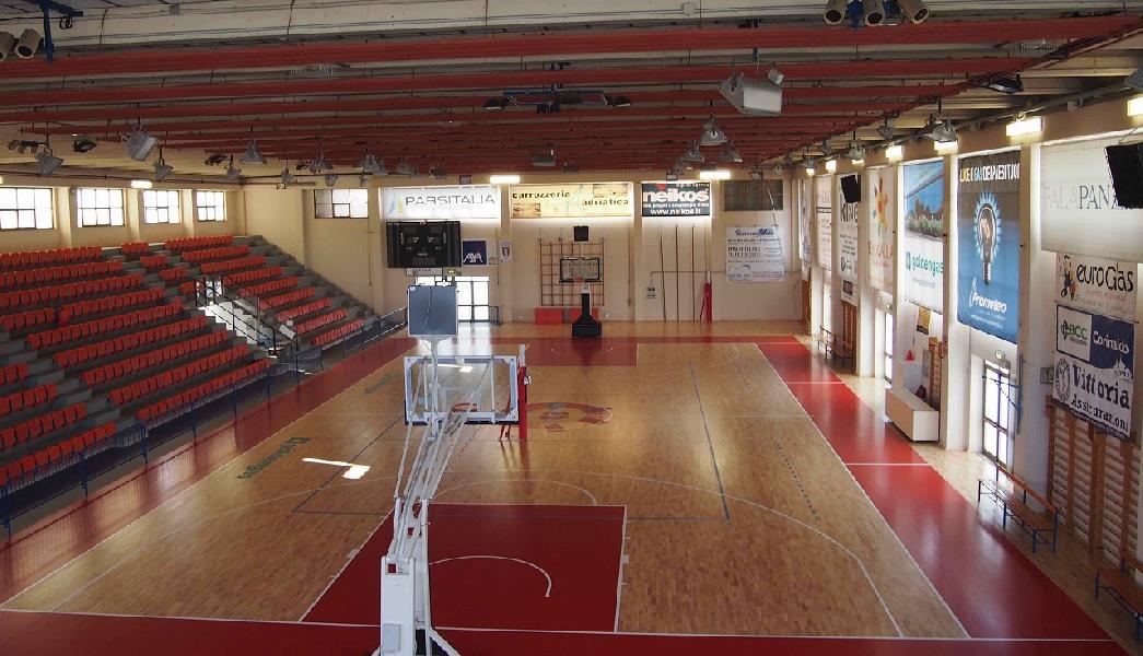 https://www.basketmarche.it/immagini_articoli/17-09-2022/pallacanestro-senigallia-palasport-inagibile-sfida-andrea-costa-imola-gioca-jesi-600.jpg