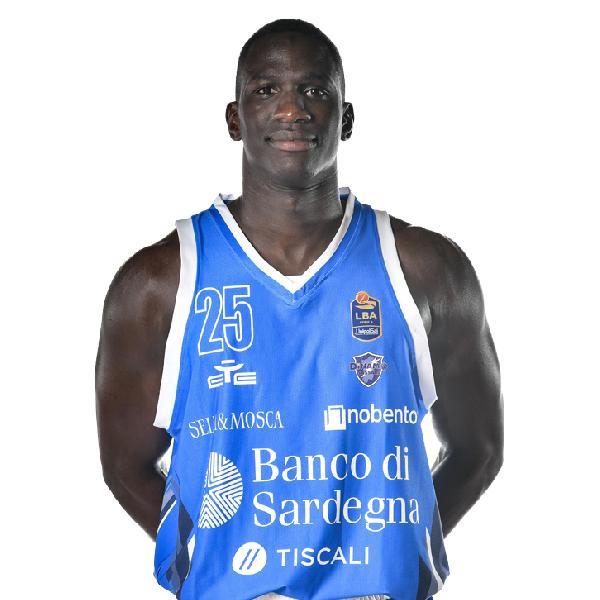 https://www.basketmarche.it/immagini_articoli/18-03-2024/dinamo-sassari-ousmane-diop-ritocca-propri-high-carriera-punti-segnati-valutazione-600.jpg