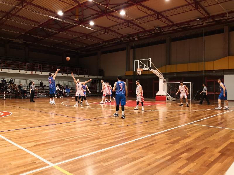 https://www.basketmarche.it/immagini_articoli/18-12-2021/attila-junior-porto-recanati-espugna-autorit-campo-basket-tolentino-600.jpg