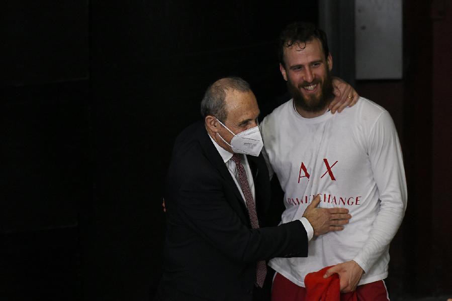 https://www.basketmarche.it/immagini_articoli/19-02-2021/olimpia-milano-coach-messina-nostra-difesa-stata-tremenda-tutta-partita-sono-congratulato-squadra-600.jpg